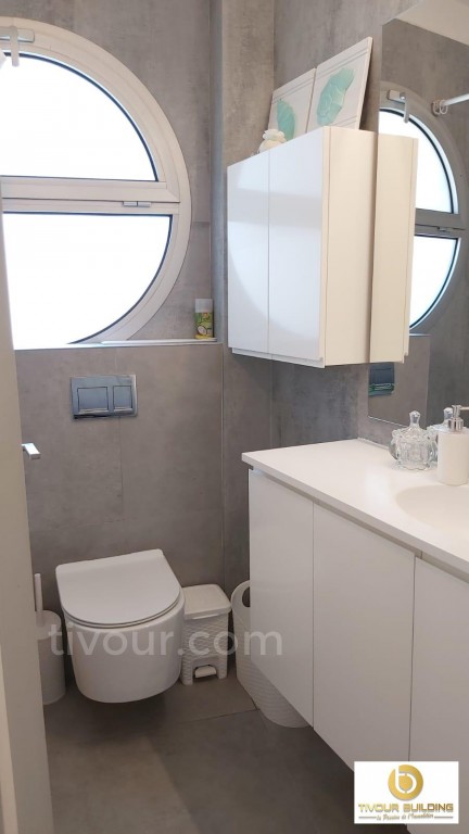 Apartamento 4 cômodos Ashdod Marina 210-IBL-1933