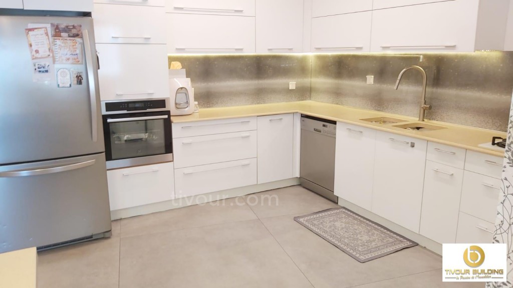 Apartamento 4 cômodos Ashdod Marina 210-IBL-1933