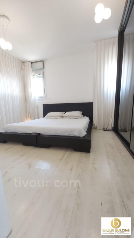 Apartamento 4 cômodos Ashdod Marina 210-IBL-1933