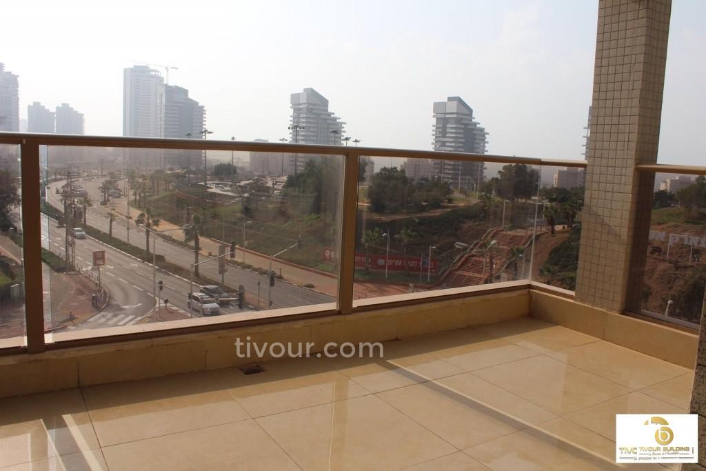 Apartamento 4 cômodos Ashdod Dalet 210-IBL-1941