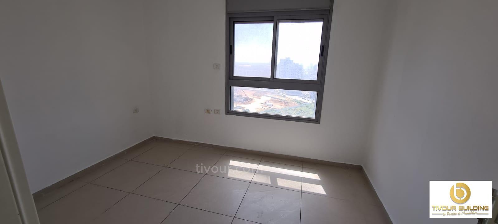 Apartamento 4 cômodos Ashdod Mar 210-IBL-1949