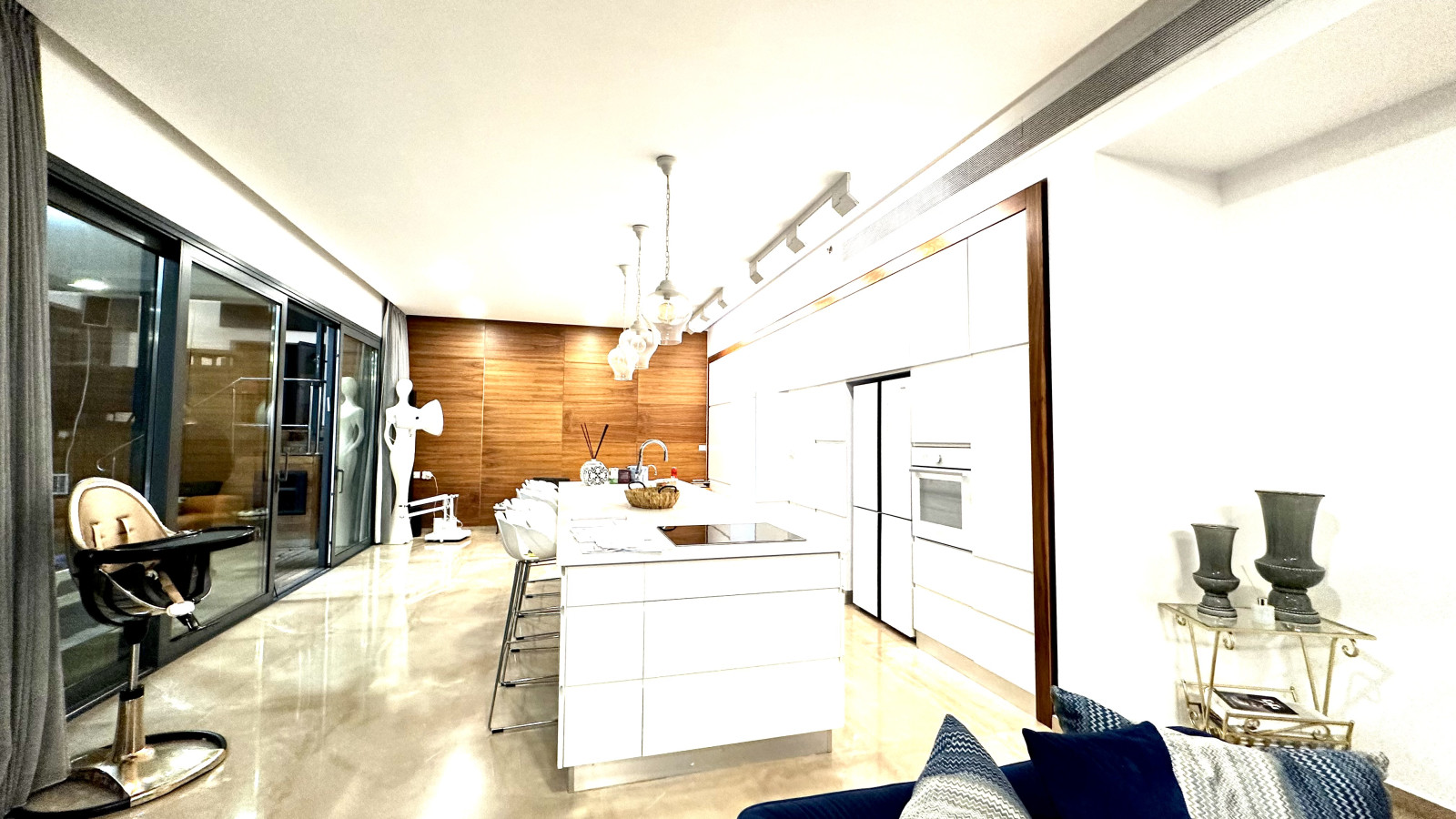 Cobertura 6 cômodos Ashdod Mar 210-IBL-1971