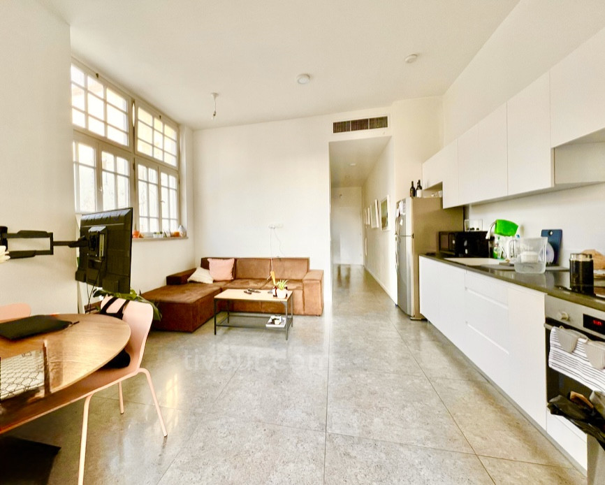 Apartamento 3 cômodos Tel Aviv Região marítima 210-IBL-1984