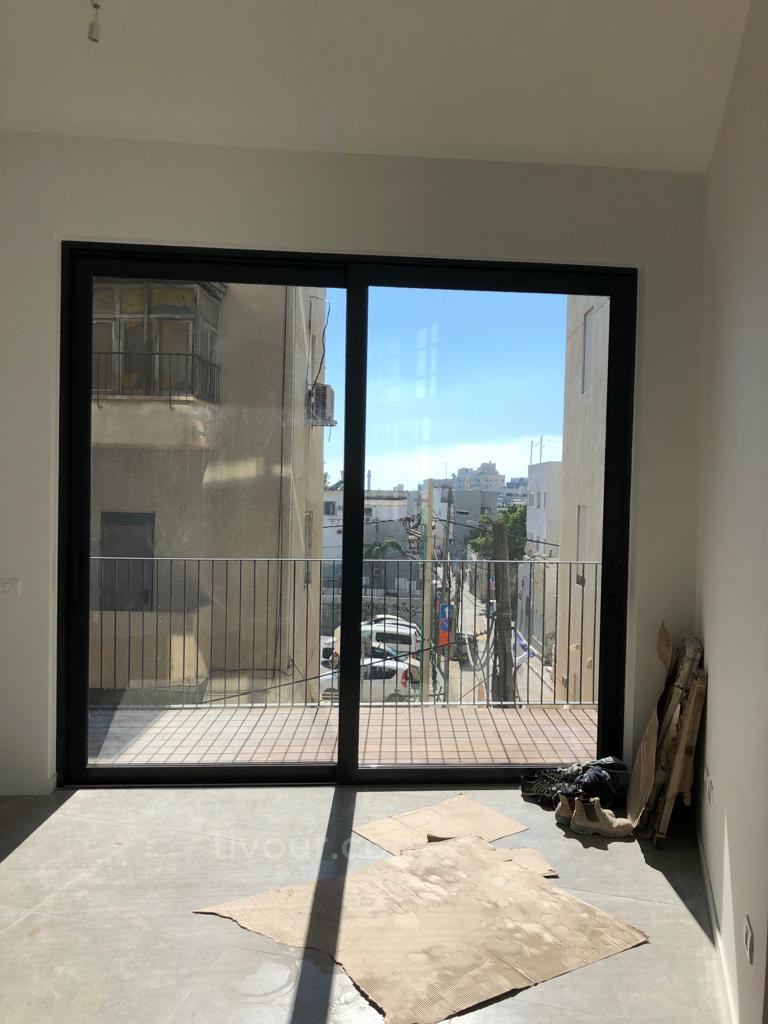 Apartamento 3 cômodos Tel Aviv Região marítima 210-IBL-1984