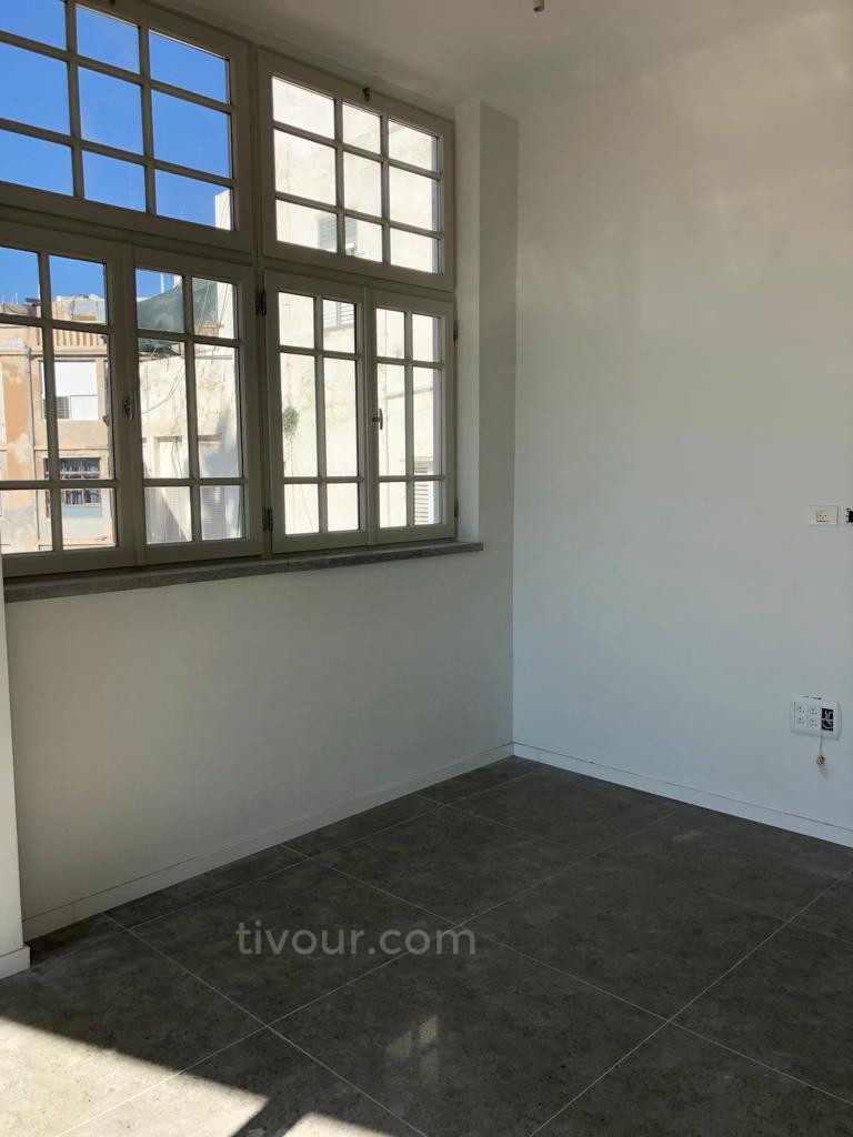 Apartamento 3 cômodos Tel Aviv Região marítima 210-IBL-1984