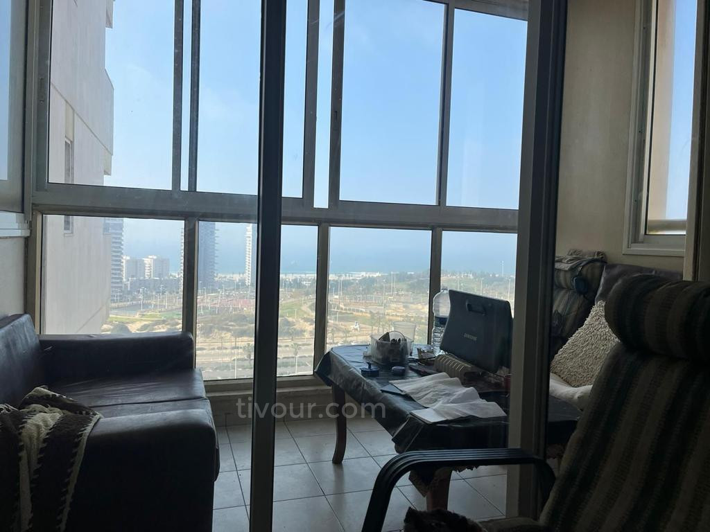 Apartamento 4 cômodos Ashdod City 210-IBL-1997