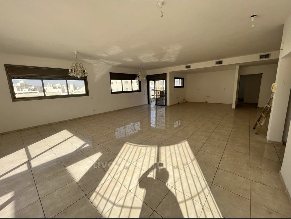 Cobertura 6 cômodos Ashdod Yud Bet 210-IBL-2001