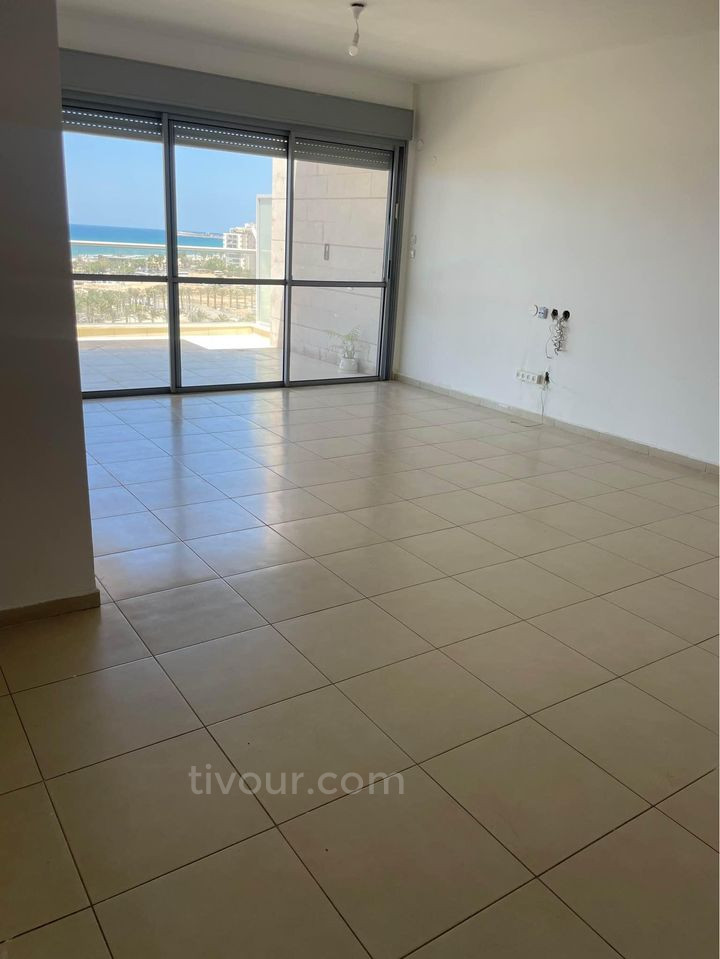 Apartamento 5 cômodos Ashdod Marina 210-IBL-2007