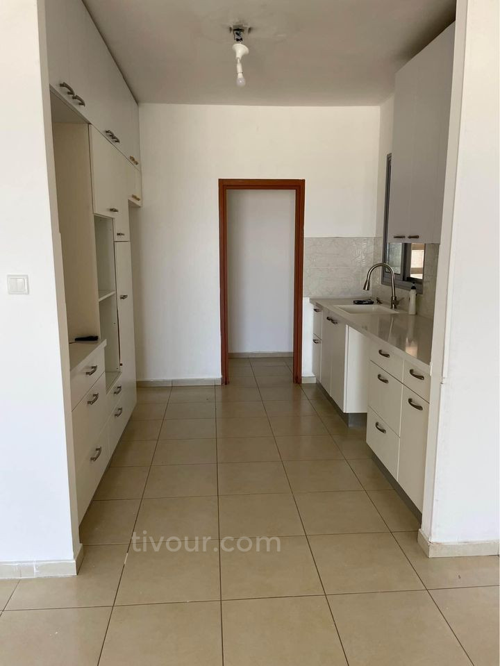 Apartamento 5 cômodos Ashdod Marina 210-IBL-2007