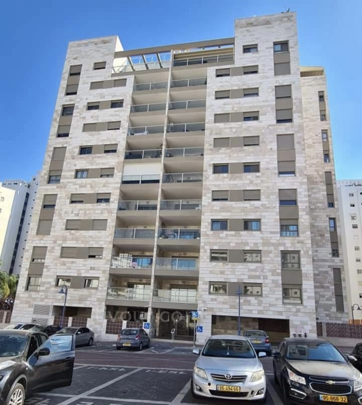 Apartamento garden 5 cômodos Ashdod City 210-IBL-2008
