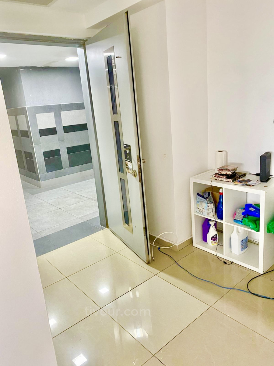 Escritórios 3 cômodos Ashdod City 210-IBL-2013