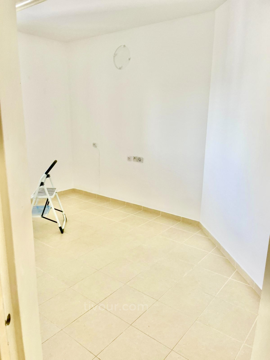 Apartamento 3 cômodos Ashdod City 210-IBL-2014