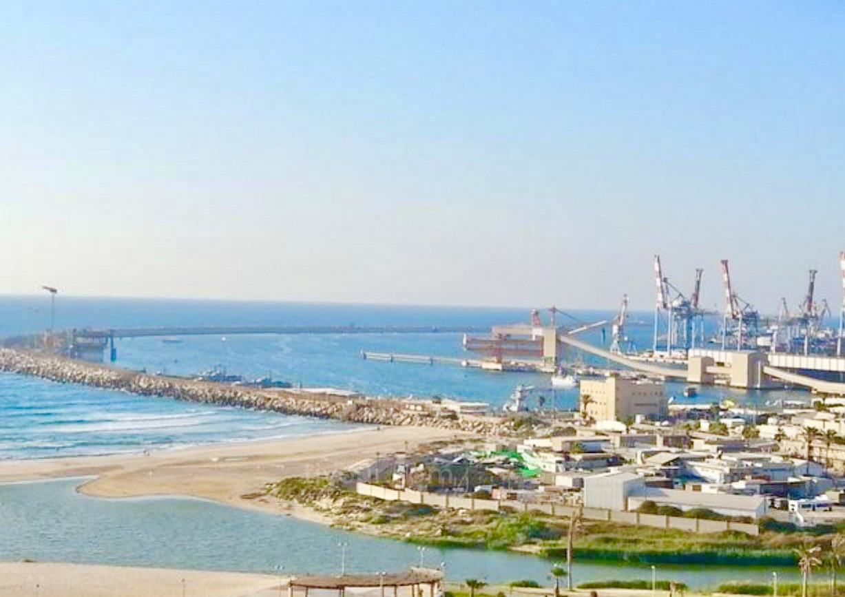 Apartamento 2 cômodos Ashdod À beira-mar 210-IBL-2027