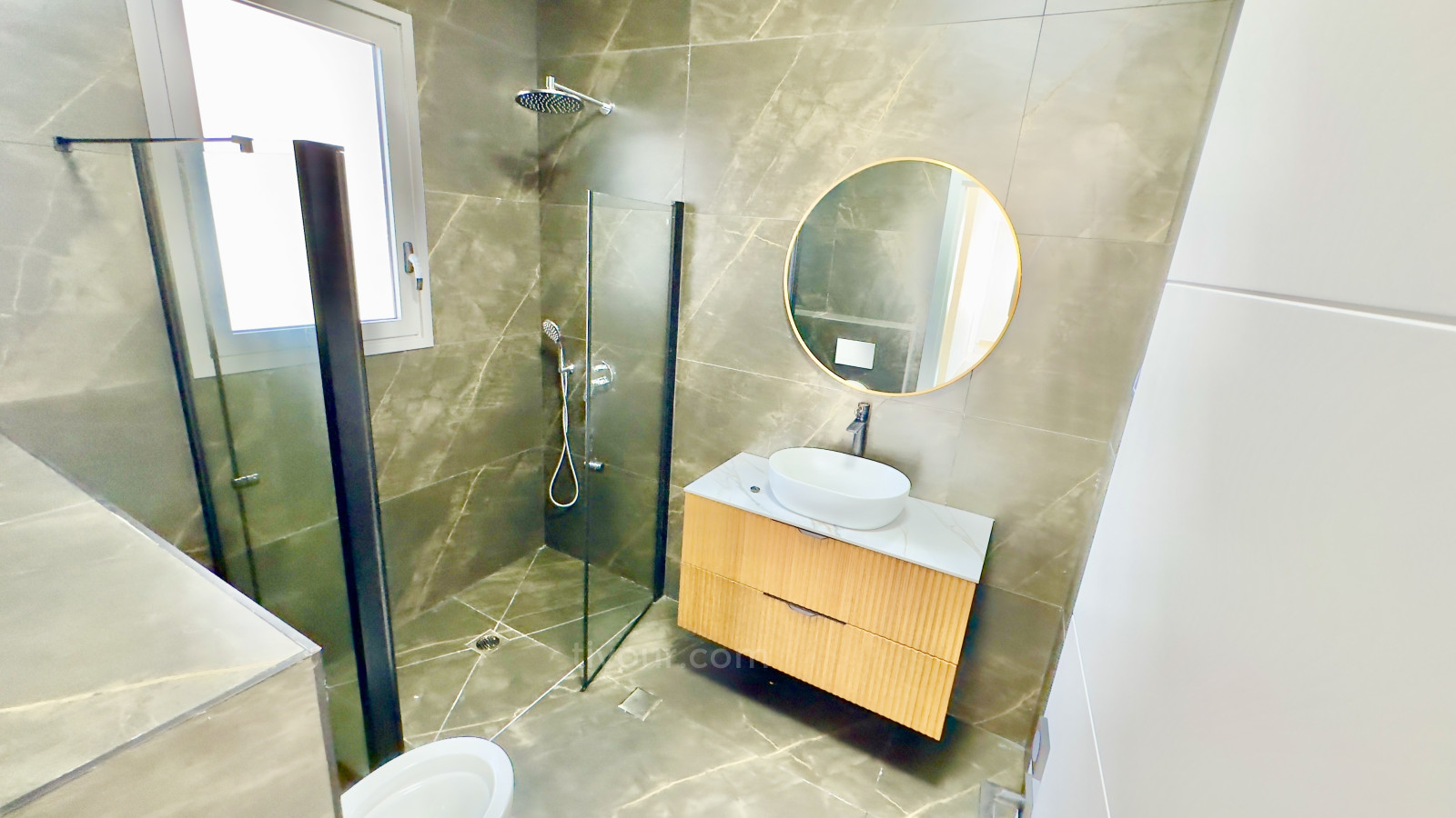 Apartamento 5 cômodos Ashdod Mar 210-IBL-2030