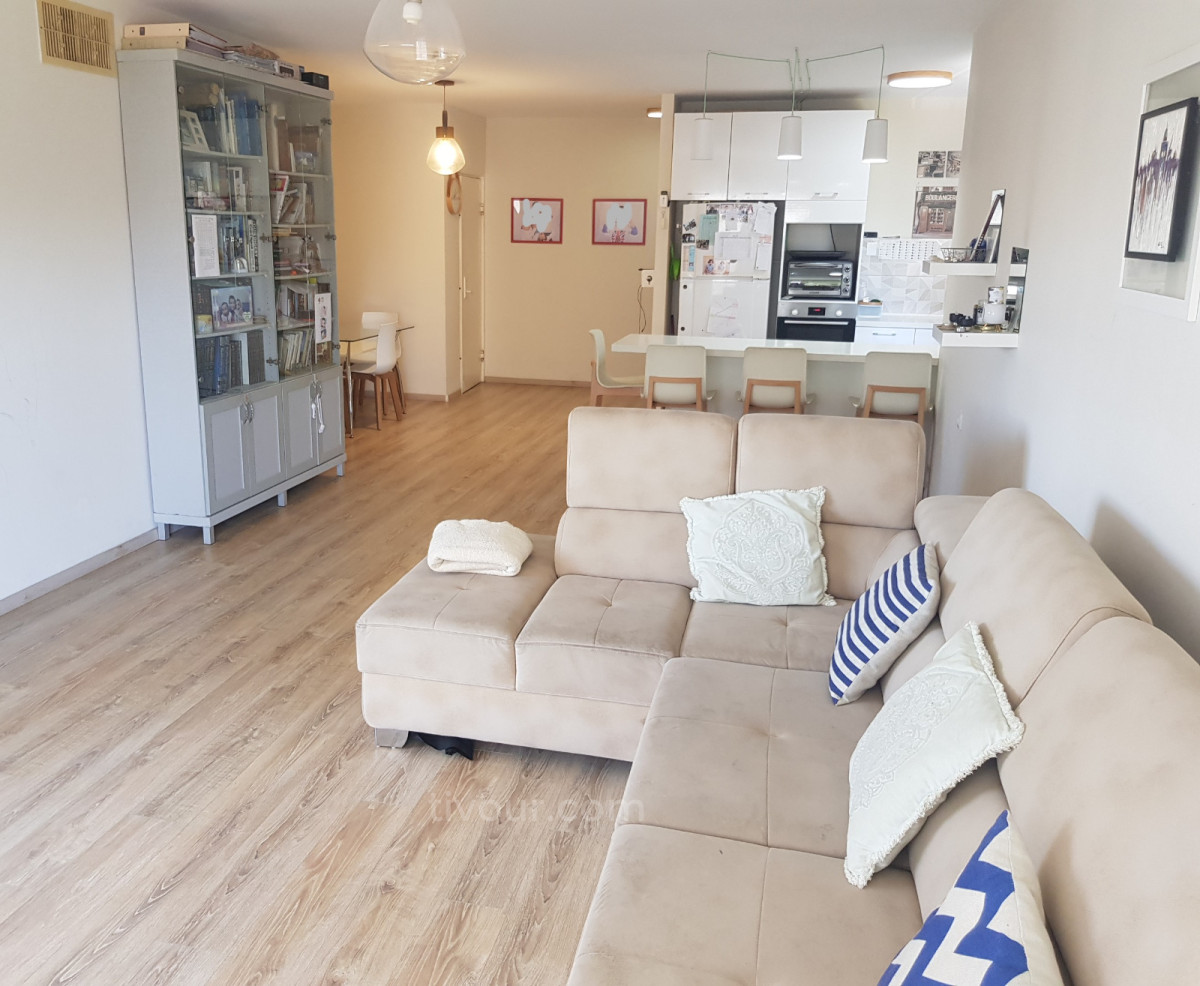 Apartamento 5 cômodos Ashdod He 210-IBL-2042