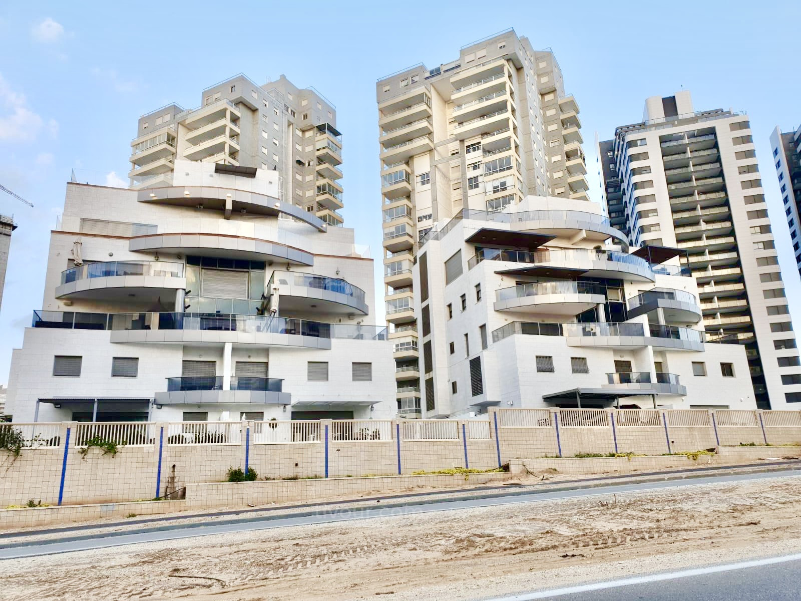 Apartamento garden 5 cômodos Ashdod Mar 210-IBL-2087