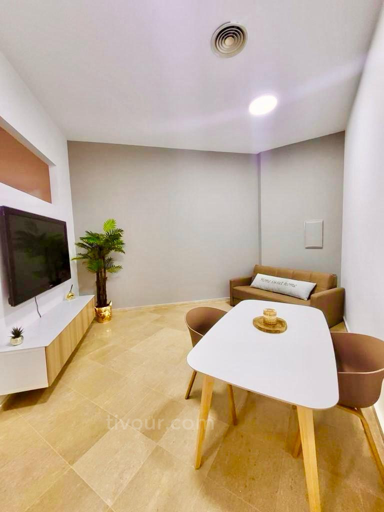 Apartamento 2 cômodos Ashdod Marina 210-IBL-2093