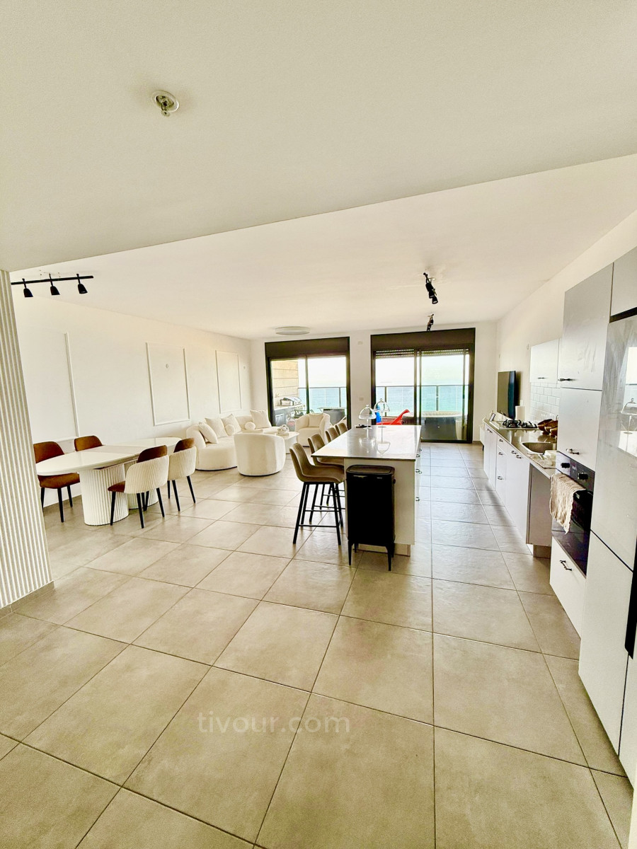 Apartamento 5 cômodos Ashdod À beira-mar 210-IBL-2097