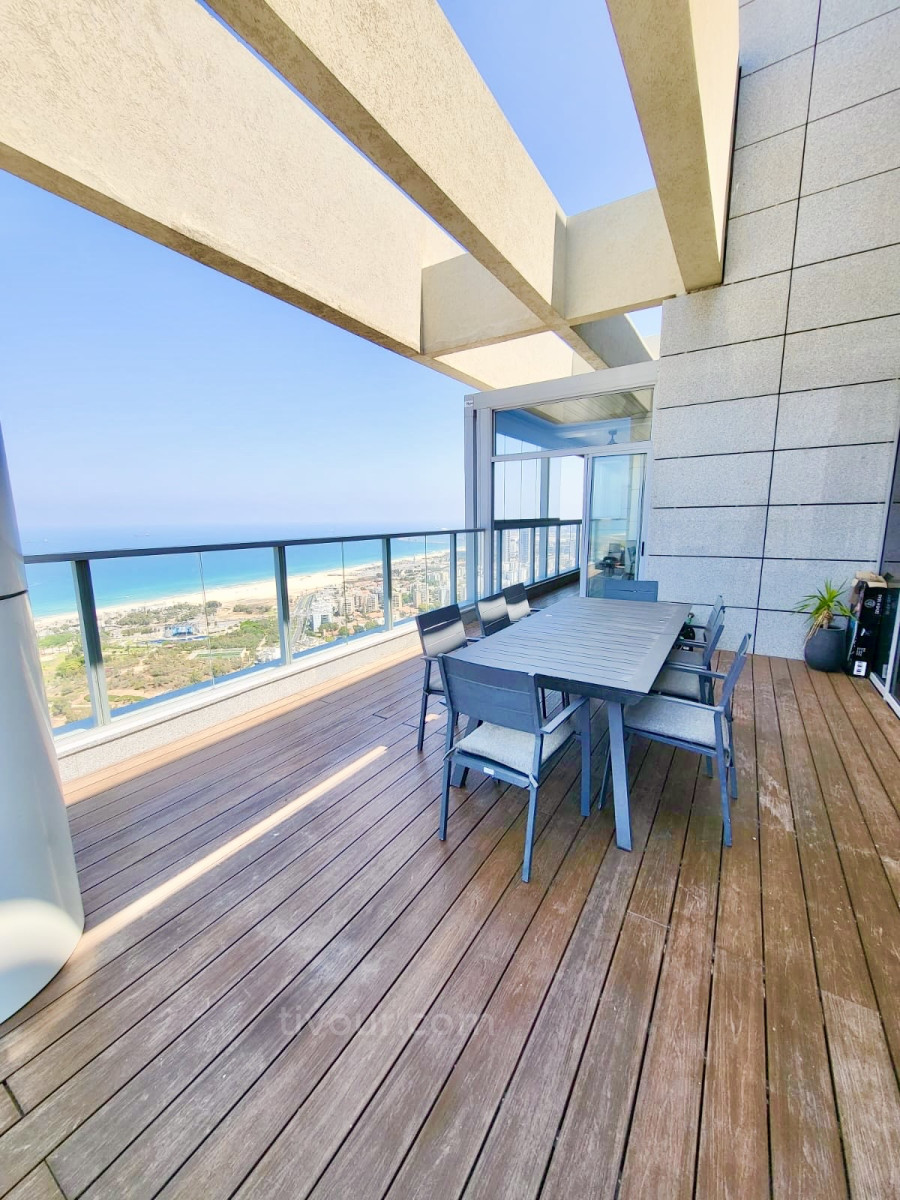 Cobertura 6 cômodos Ashdod Mar 210-IBL-2100