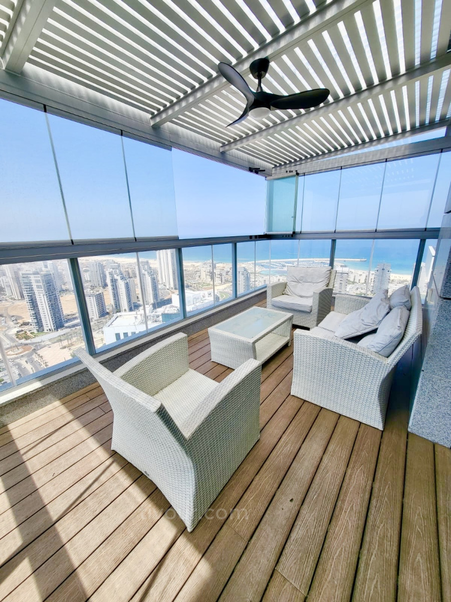 Cobertura 6 cômodos Ashdod Mar 210-IBL-2100