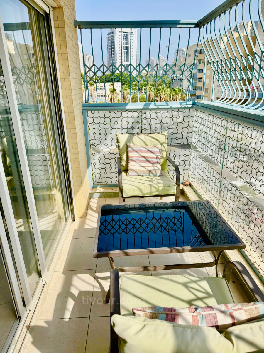 Apartamento 3 cômodos Ashdod City 210-IBL-2109