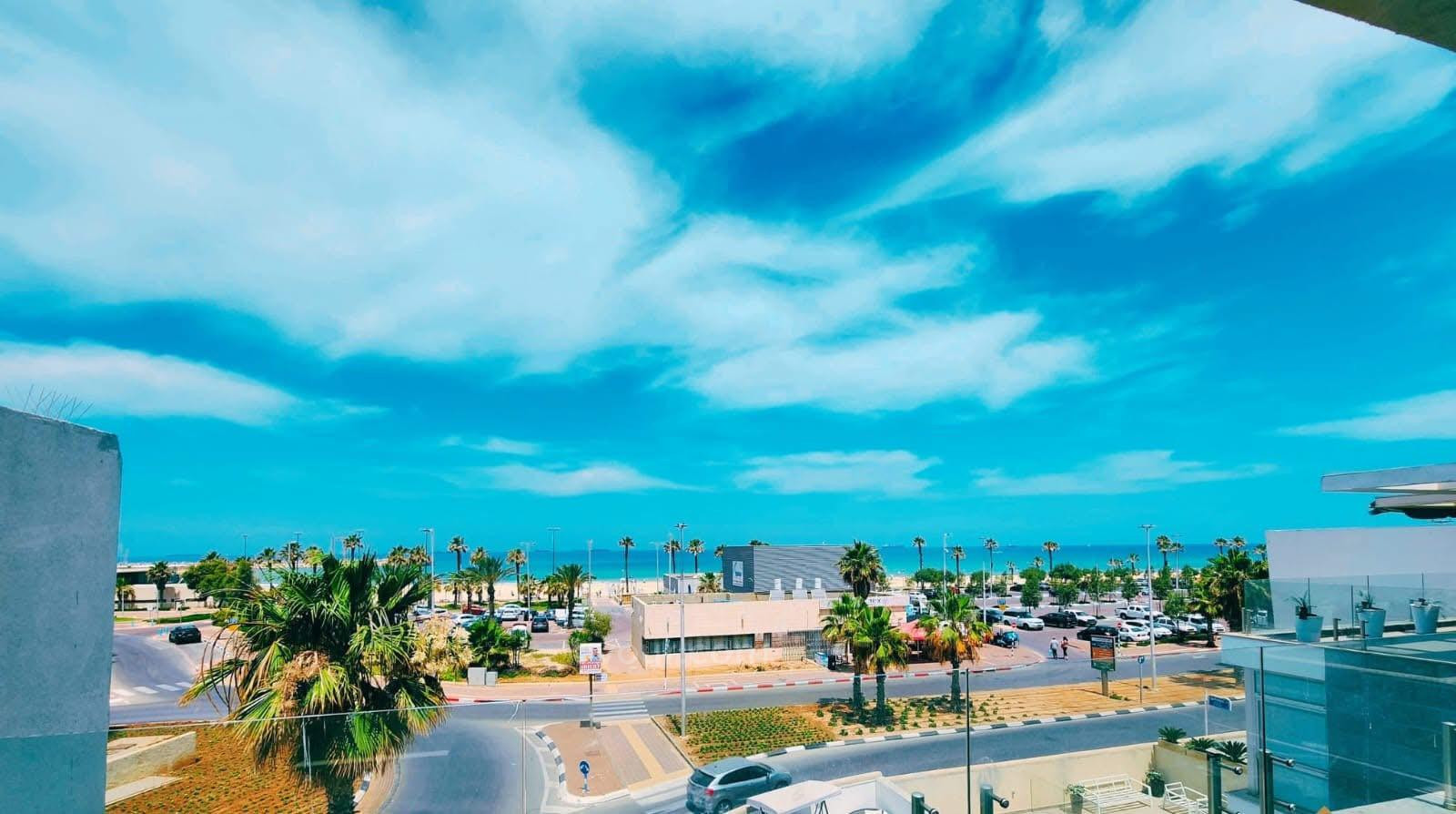 Casarão 8 cômodos Ashdod Marina 210-IBL-2112