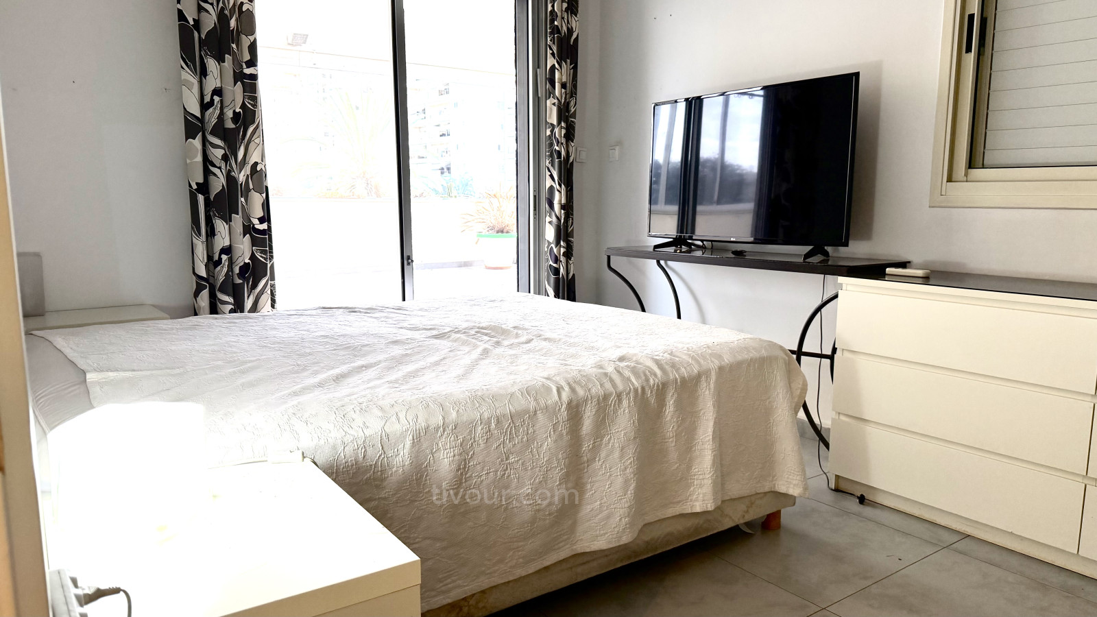 Apartamento 3 cômodos Ashdod Tet vav 210-IBL-2129