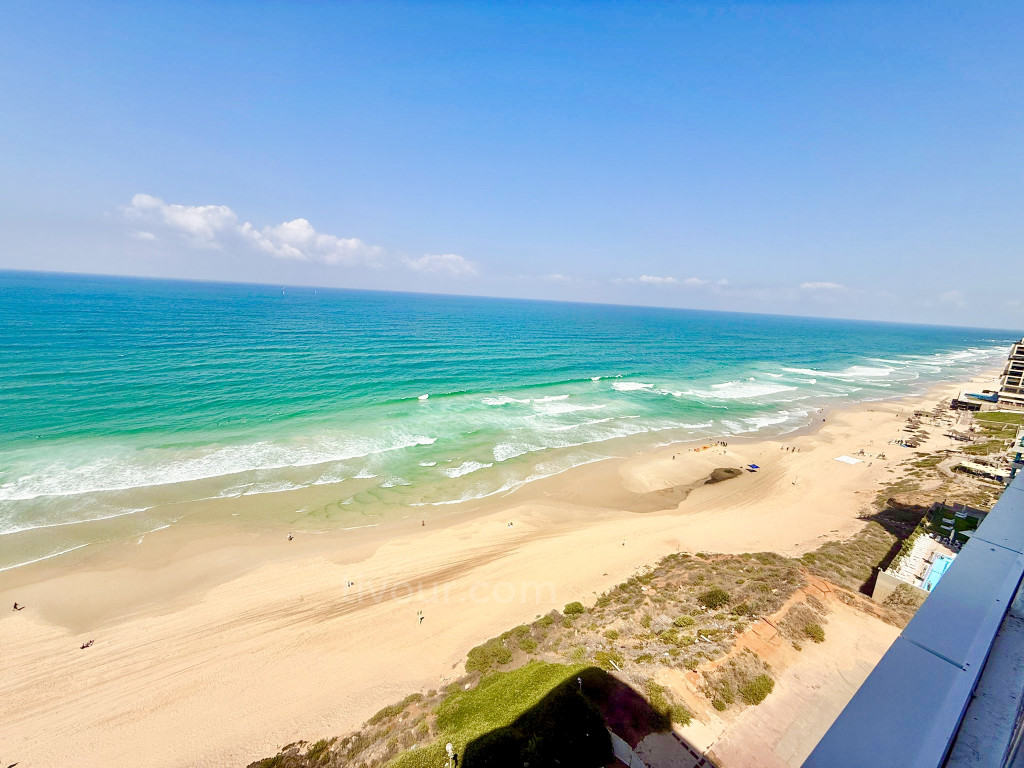 Apartamento 2 cômodos Herzliya Herzliya Pitouah 210-IBL-2132