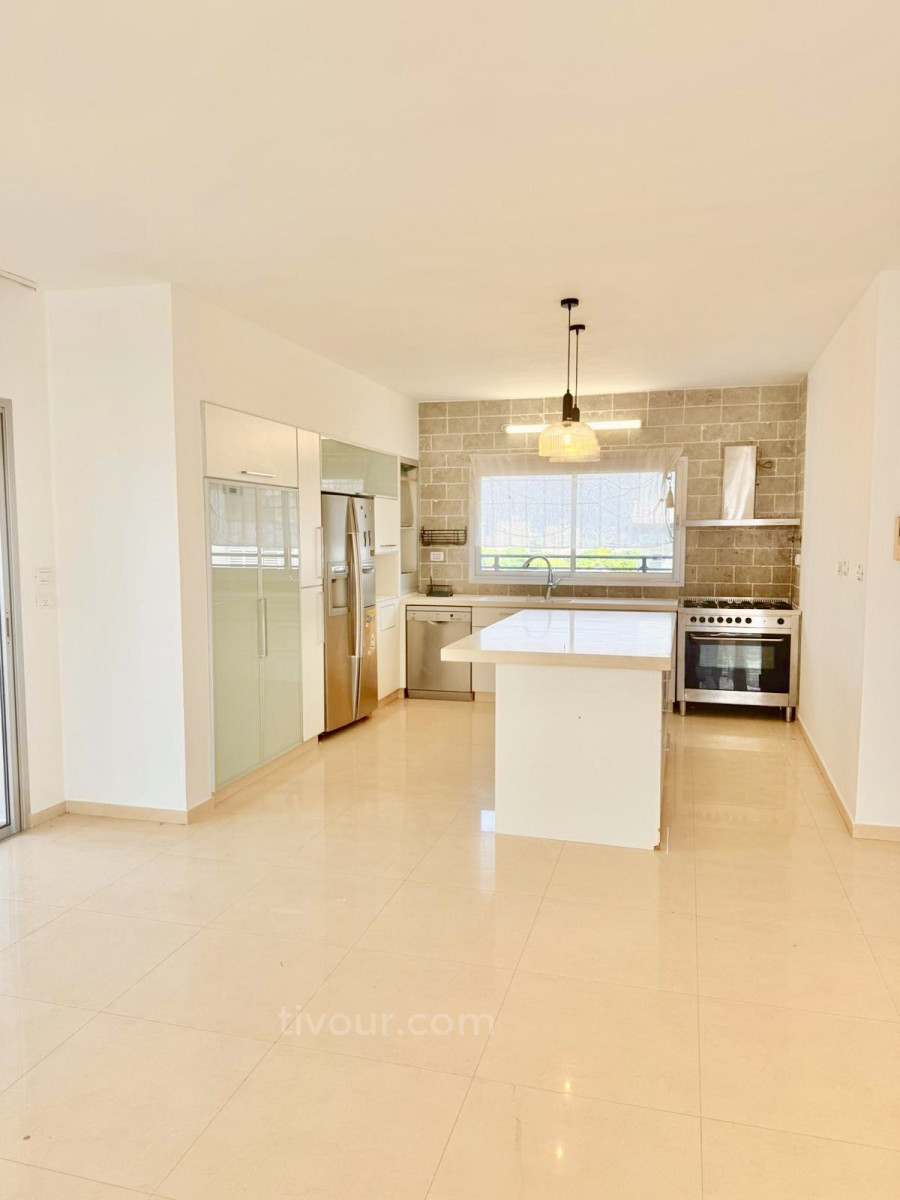 Cobertura 5 cômodos Ashdod Yud Alef 210-IBL-2134