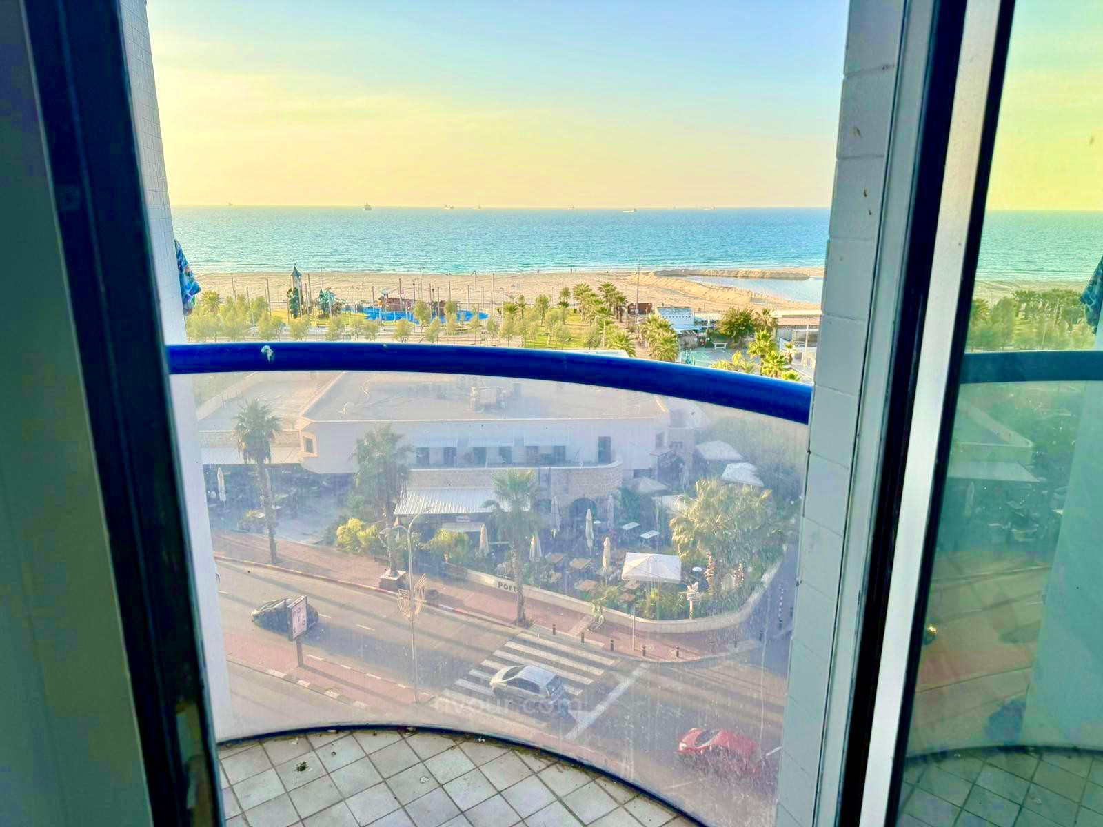 Apartamento 2 cômodos Ashdod À beira-mar 210-IBL-2136