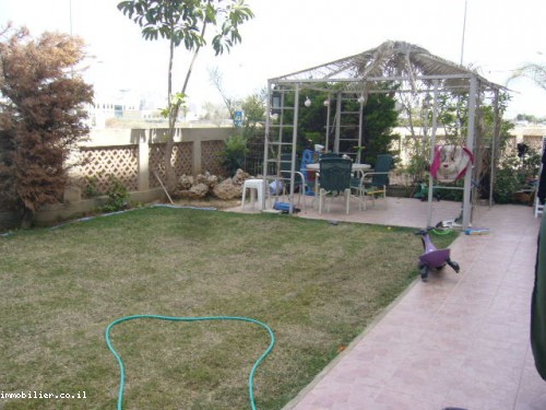 Apartamento garden 4.5 cômodos Ashdod Tet vav 210-IBL-943