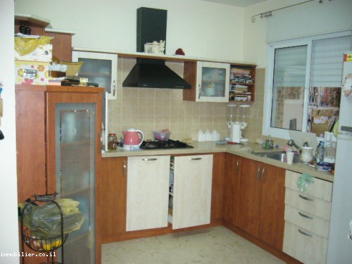 Apartamento garden 4.5 cômodos Ashdod Tet vav 210-IBL-943