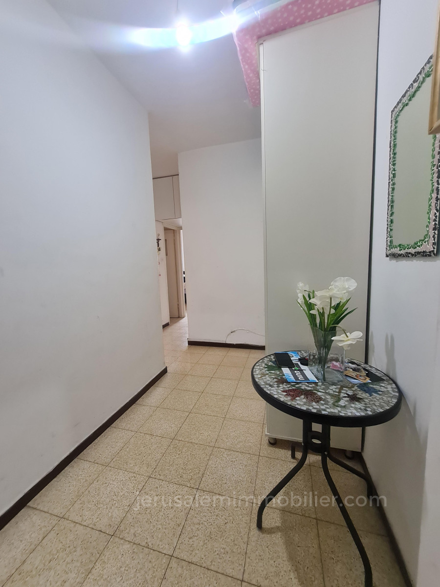 Apartamento 2 cômodos Jerusalém Beit Vagan 226-IBL-1746