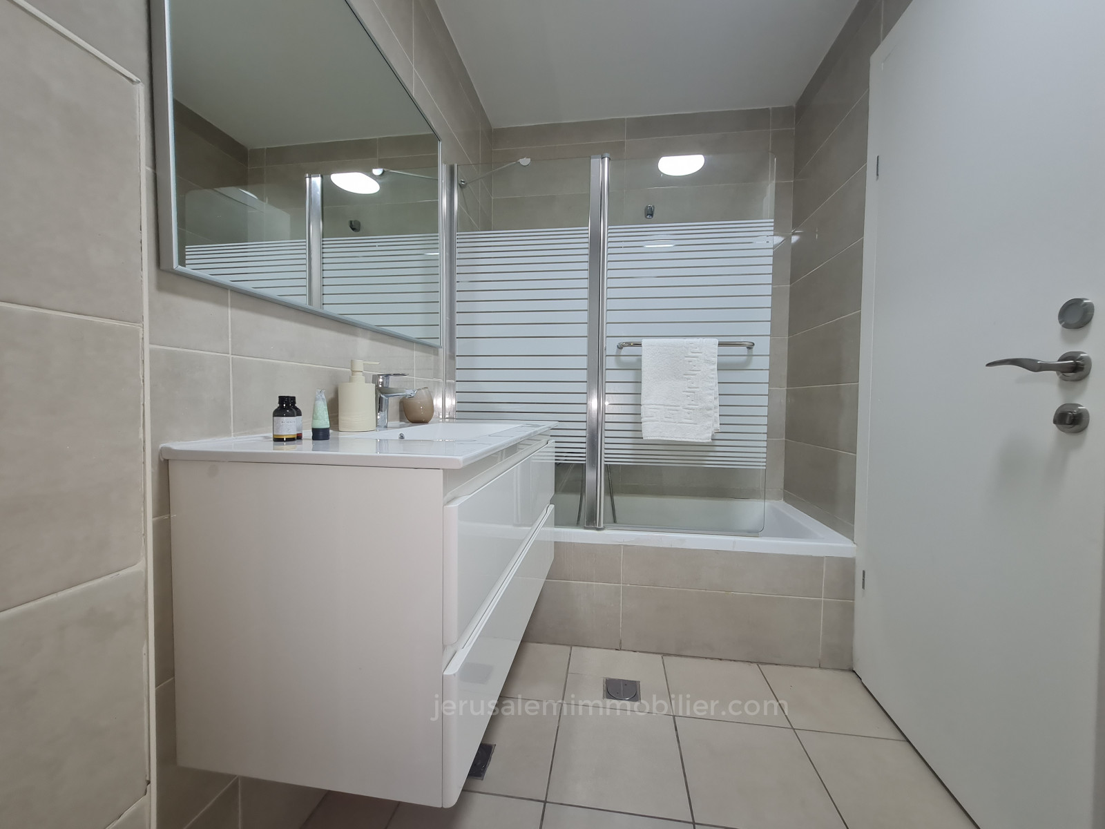 Apartamento 2 cômodos Jerusalém Centro da cidade 226-IBL-1747