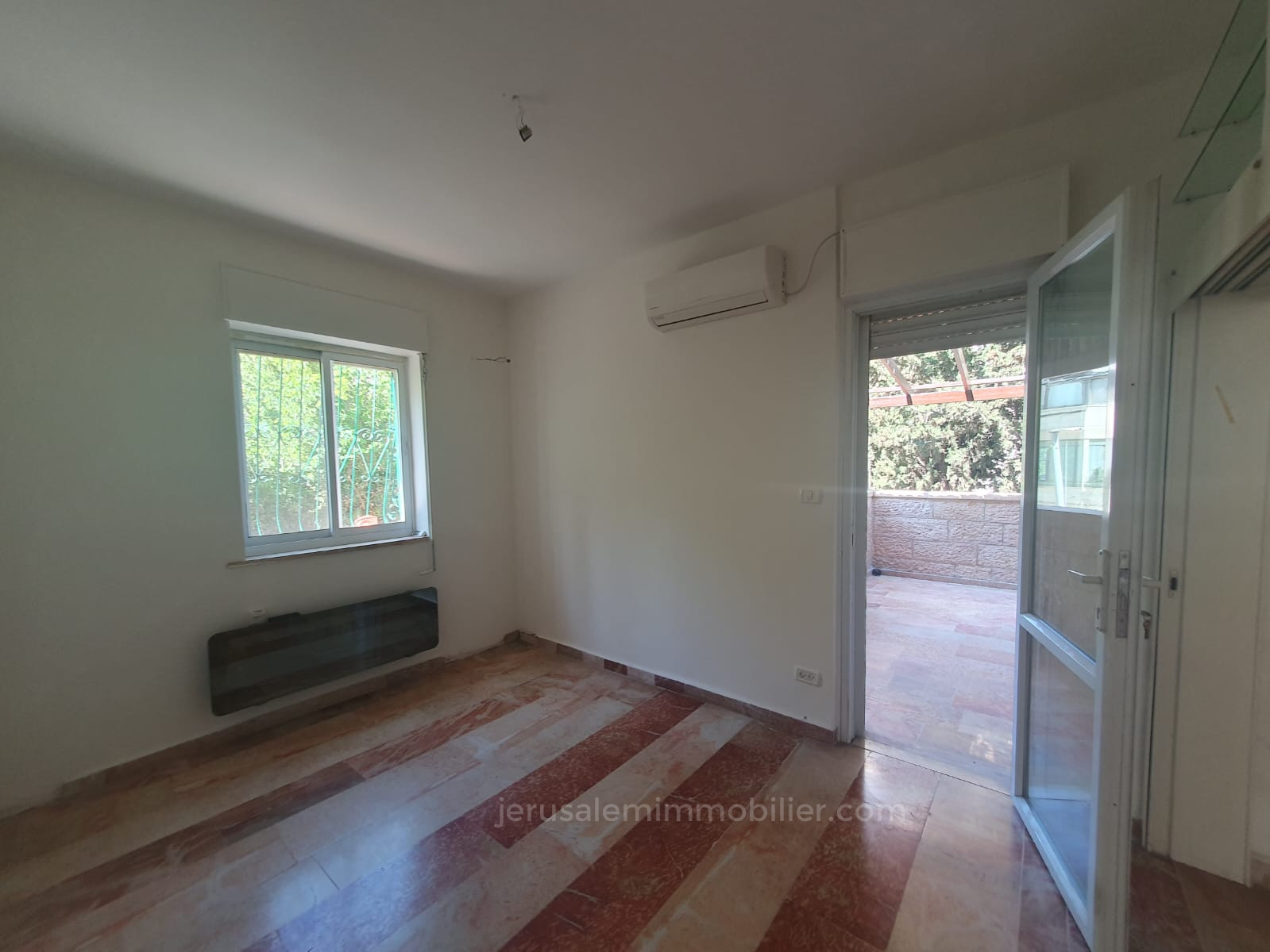Apartamento 4 cômodos Jerusalém Katamon hayeshana 226-IBL-1783