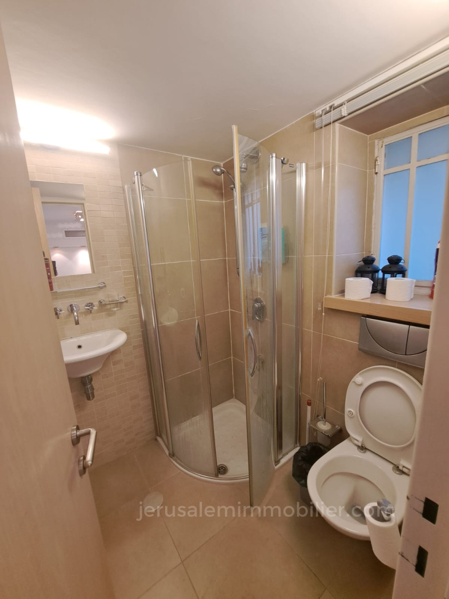 Apartamento 1.5 cômodos Jerusalém Katamon hayeshana 226-IBL-1803