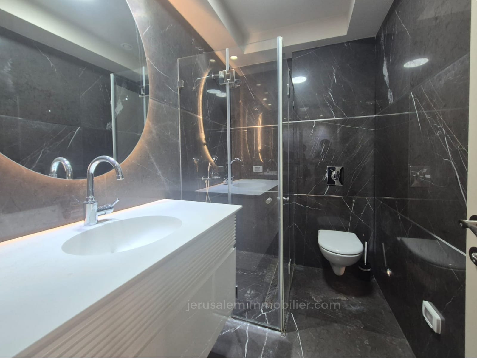 Apartamento 4 cômodos Jerusalém Rehavia 226-IBL-1885