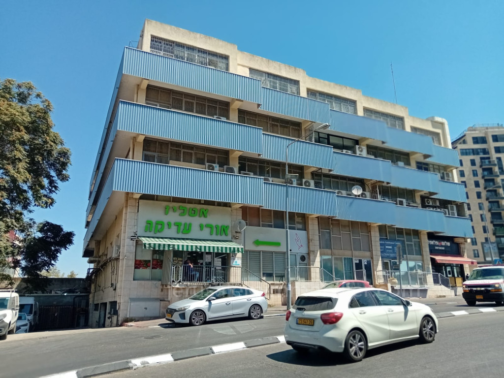 Escritórios 7 cômodos Jerusalém Talpiot 226-IBL-1899