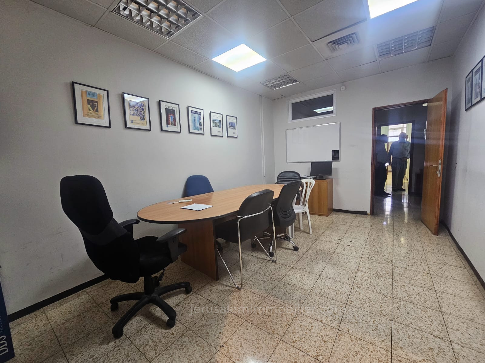 Escritórios 7 cômodos Jerusalém Talpiot 226-IBL-1899