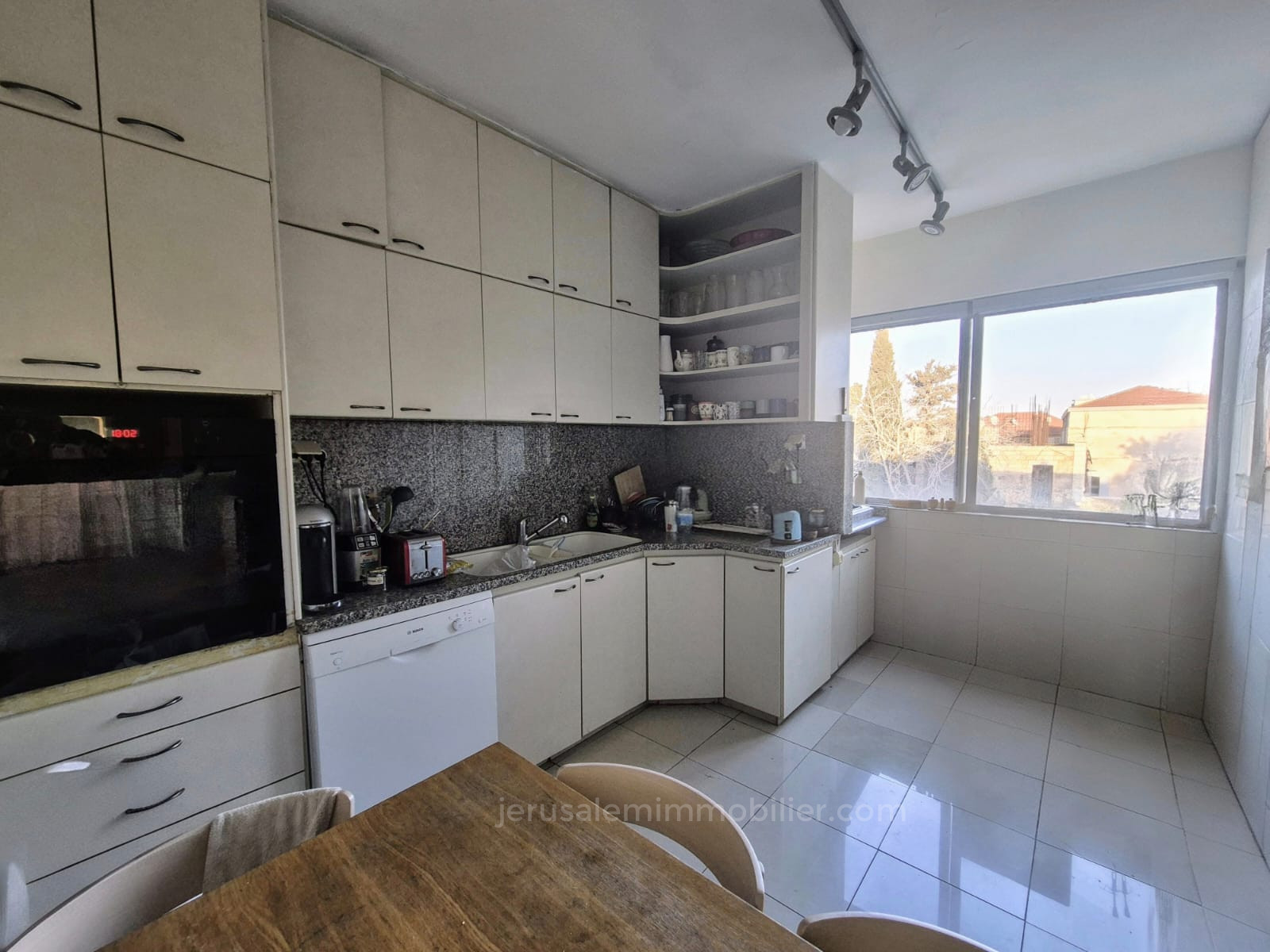 Apartamento 4.5 cômodos Jerusalém Katamon hayeshana 226-IBL-1910