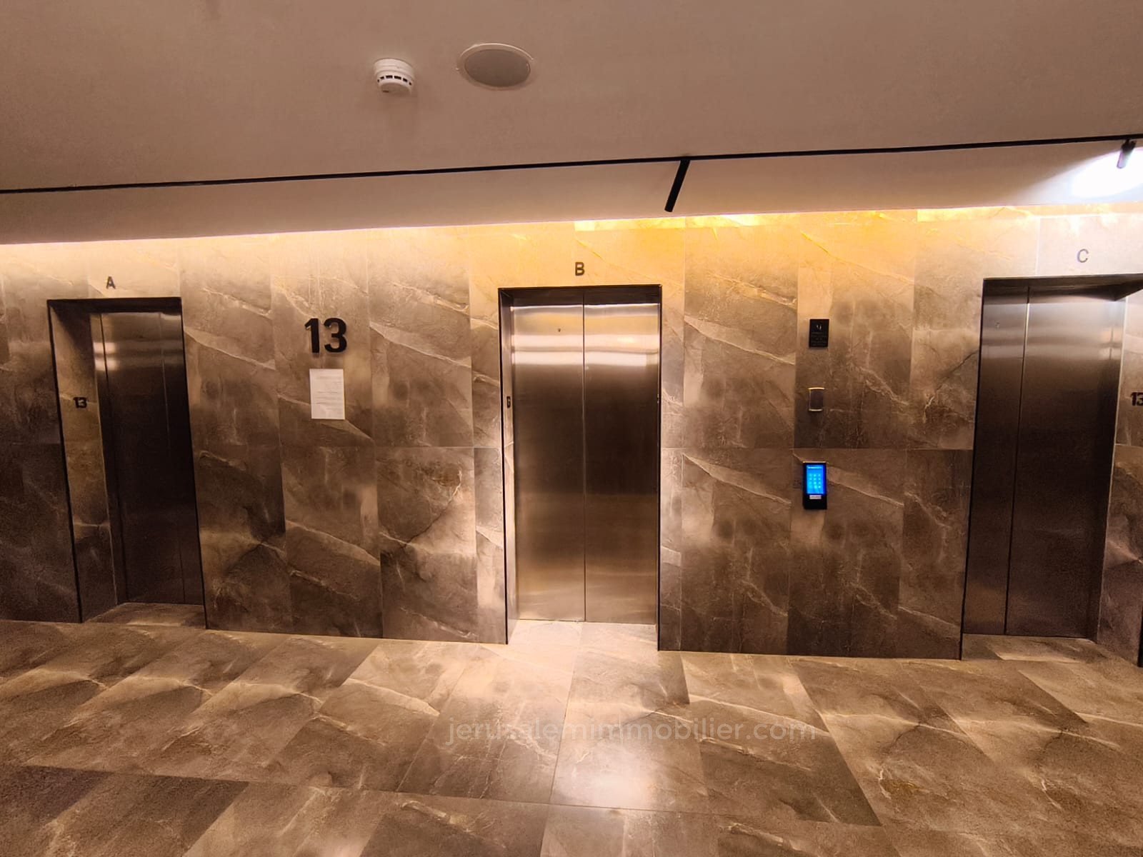 Apartamento 2 cômodos Jerusalém Centro da cidade 226-IBL-1937