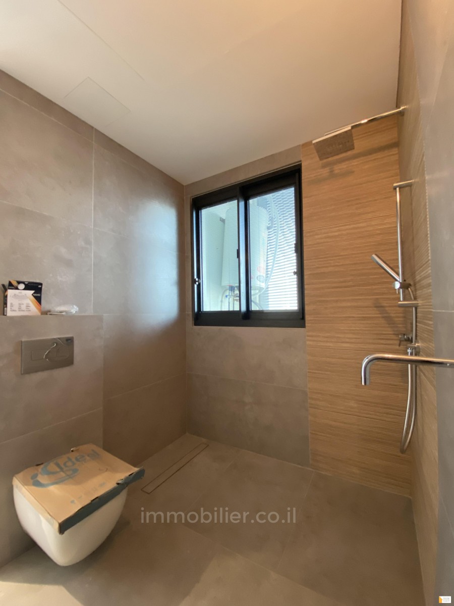 Apartamento 2 cômodos Tel Aviv Região marítima 232-IBL-3469