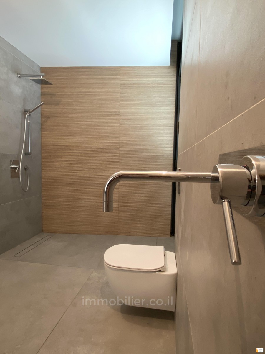 Apartamento 2 cômodos Tel Aviv Região marítima 232-IBL-3469
