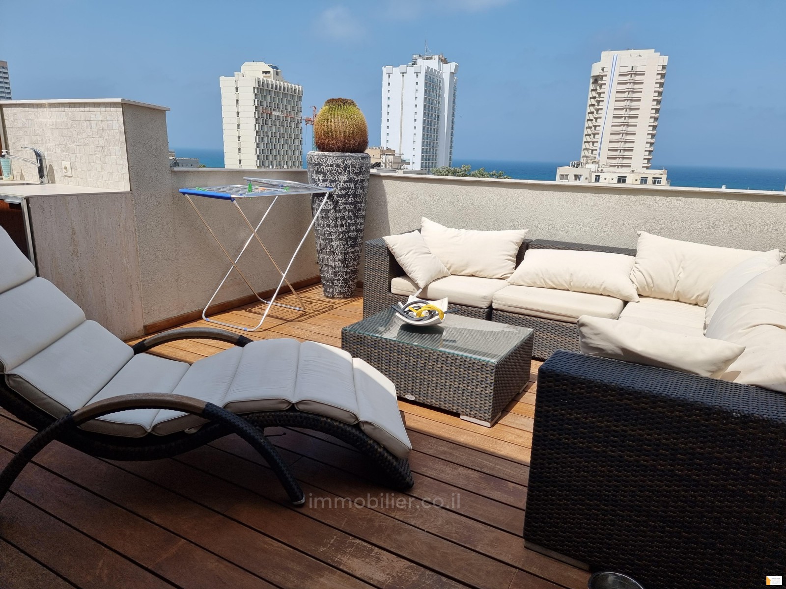Duplex 3 cômodos Tel Aviv Região marítima 232-IBL-3556