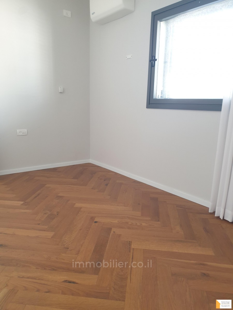 Apartamento 4 cômodos Tel Aviv Região marítima 232-IBL-3578