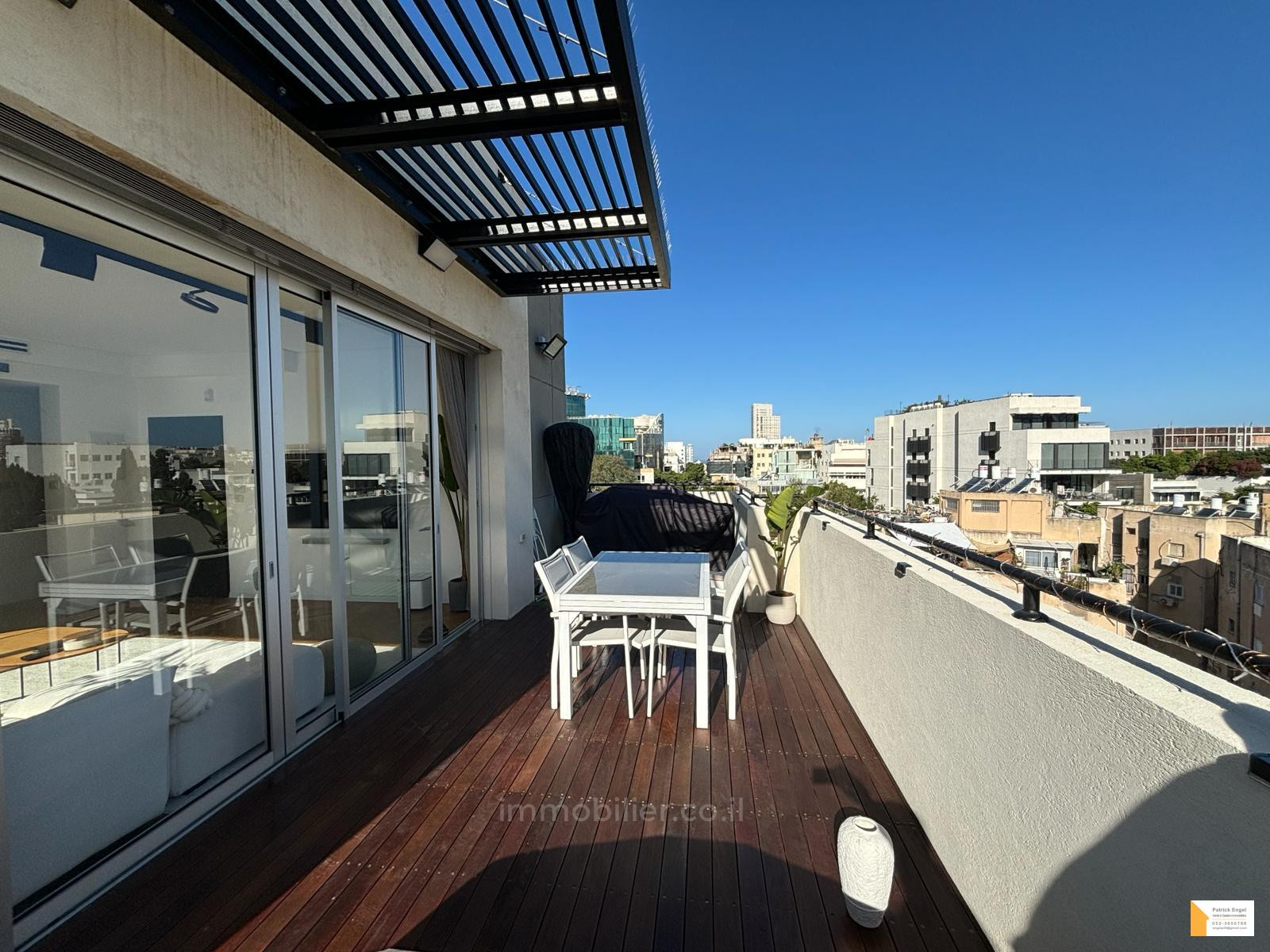 Cobertura 2 cômodos Tel Aviv Lev Tel-Aviv 232-IBL-3775