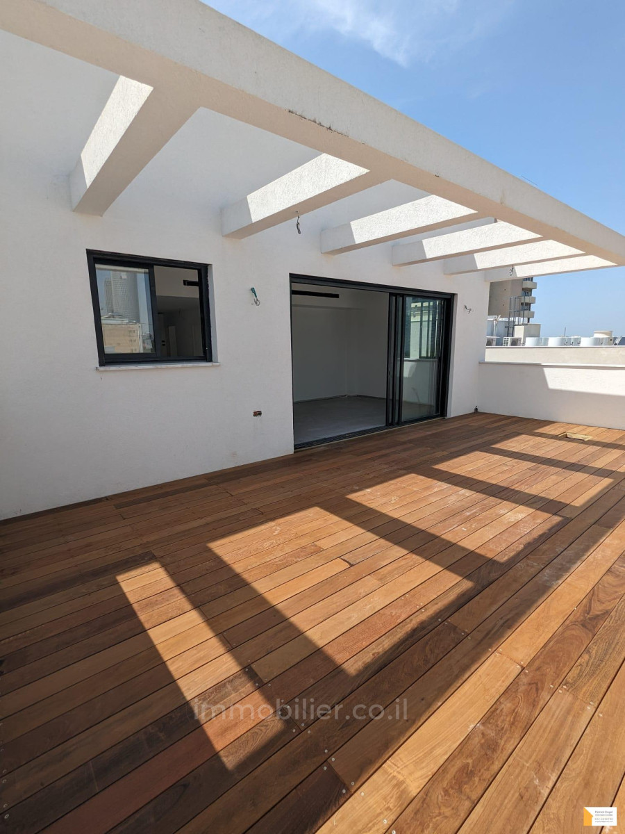 Cobertura 3 cômodos Tel Aviv Centro da cidade 232-IBL-3784