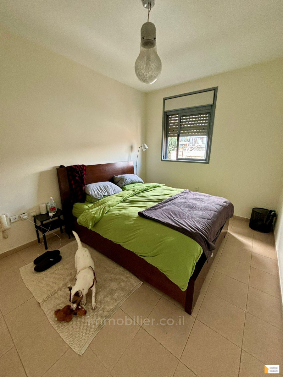 Apartamento 2.5 cômodos Tel Aviv Shenkin 232-IBL-3789