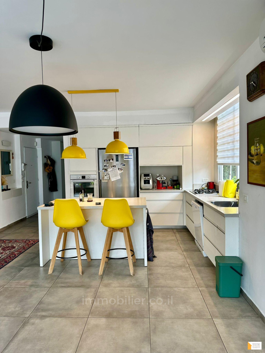 Apartamento 3 cômodos Tel Aviv Região marítima 232-IBL-3819