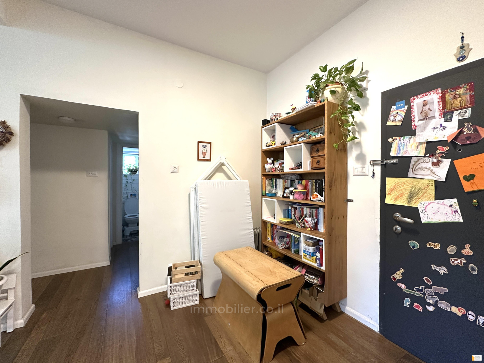 Apartamento 4 cômodos Tel Aviv Região marítima 232-IBL-3855